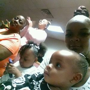 Meet your Posher, Larhonda