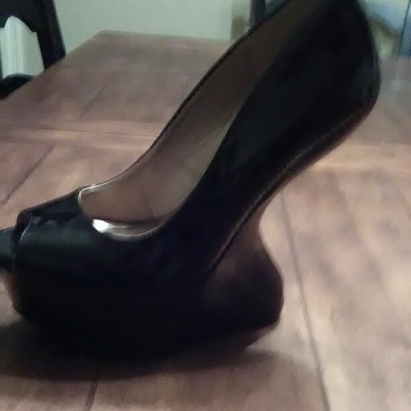 Heels - Picture 1 of 3