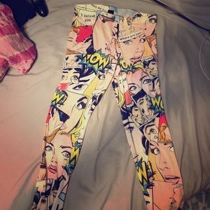Comic book leggings!