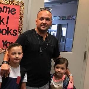 Meet your Posher, Bobby