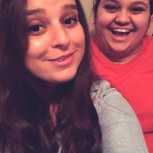 Meet your Posher, Yaima