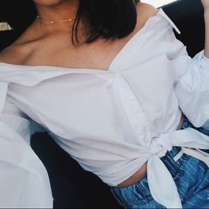 🖤 Off shoulder single breasted white blouse 🖤