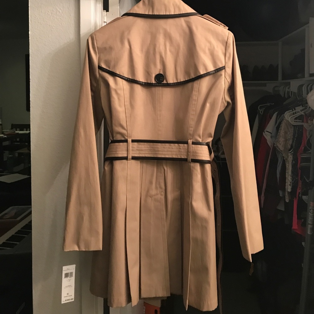 Tan BGBG jacket - Picture 3 of 3