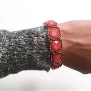 Jewelry - Pink and gold gem bracelet with elastic band Jewelry - Pink and gold gem bracelet with elastic band