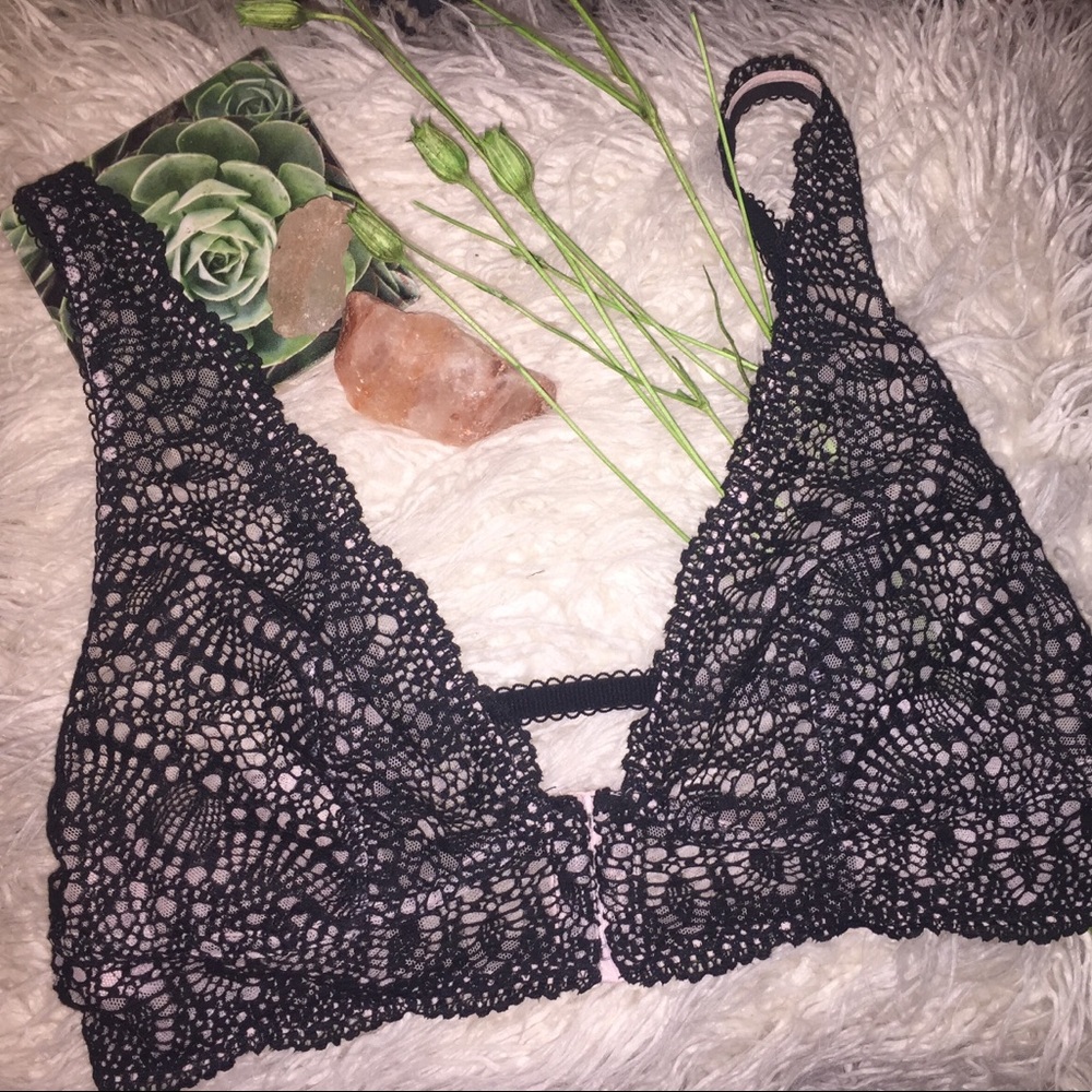 VS Front close Dream Angels lace bralette