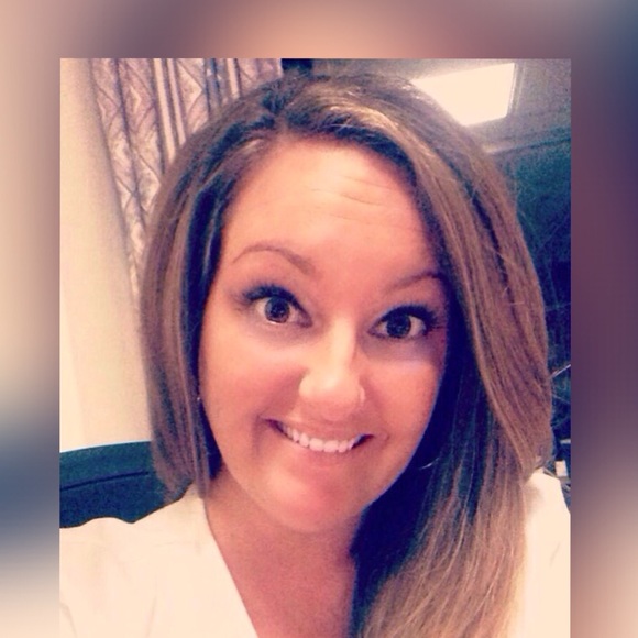 Meet your Posher, Katie - Picture 1 of 1