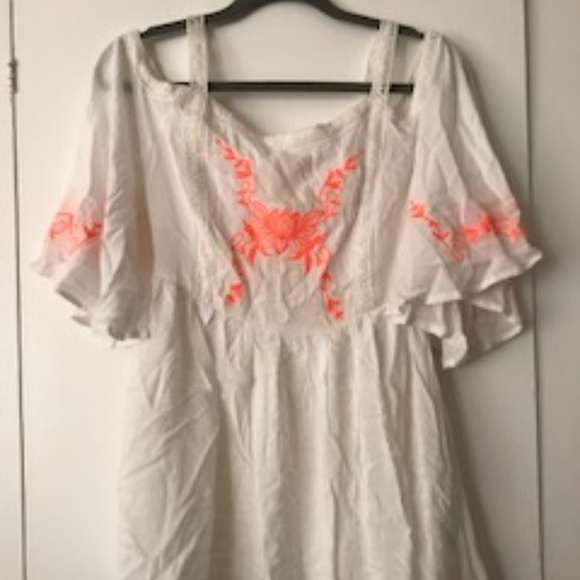 tunic dress - Picture 2 of 5