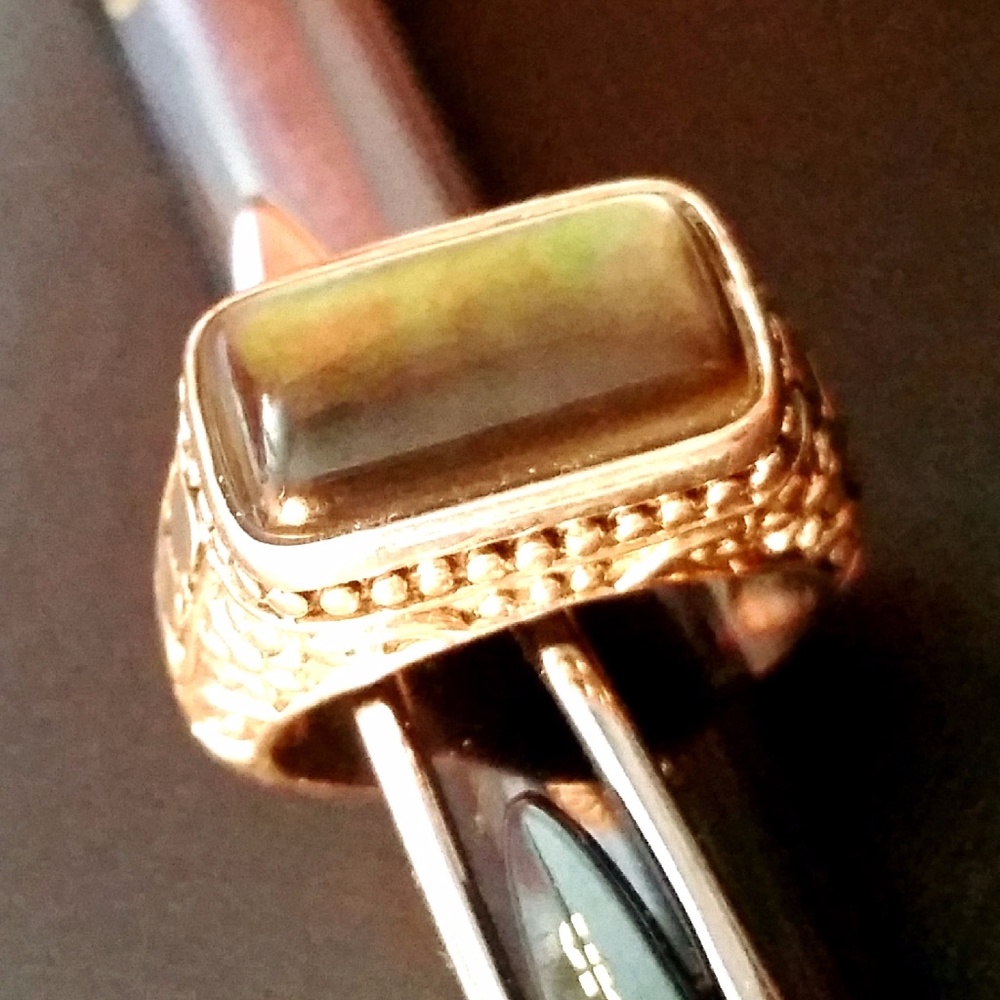 *PREMIER DESIGNS* .925 sterling silver ring
