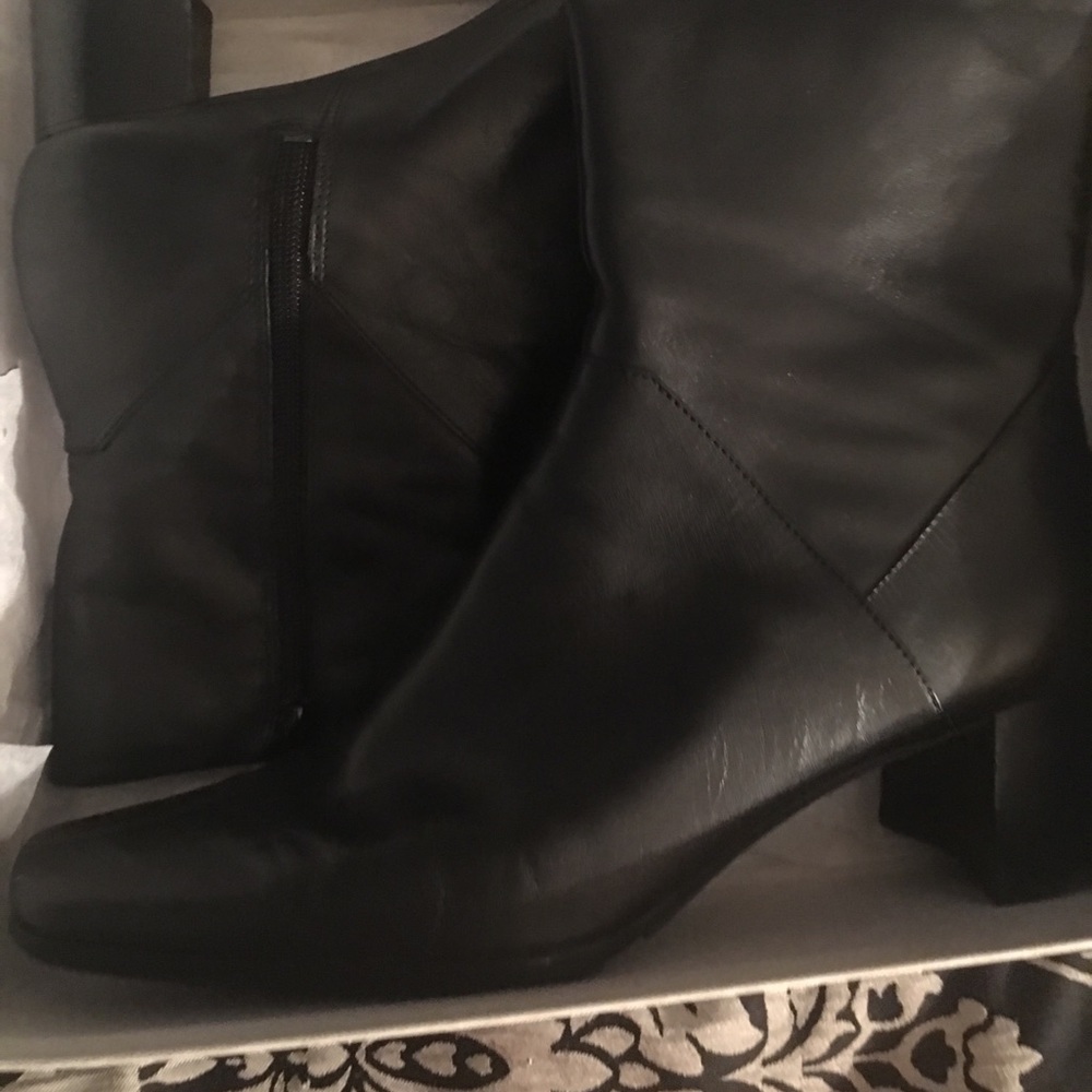 Black short boots size 10