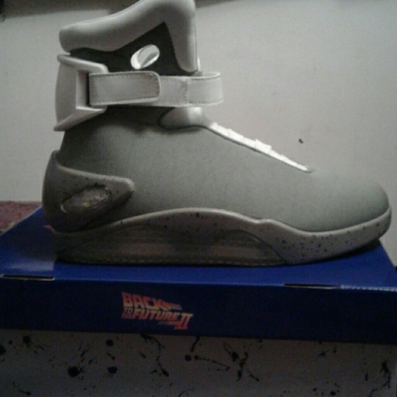 Air mags - Picture 1 of 2