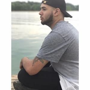 Meet your Posher, Elias