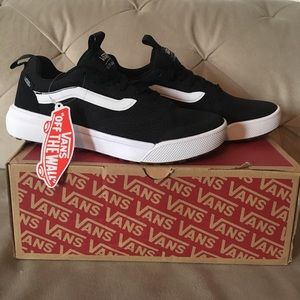 Brand New Vans UltraRange Rapid Sneakers