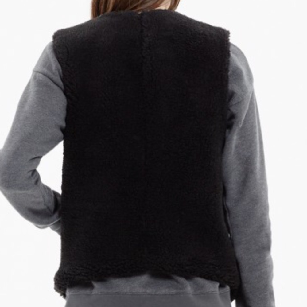Black Madewell faux - fur vest - Picture 4 of 8