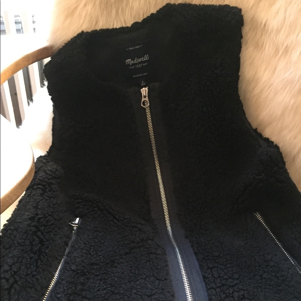 Black Madewell faux - fur vest - Picture 6 of 8