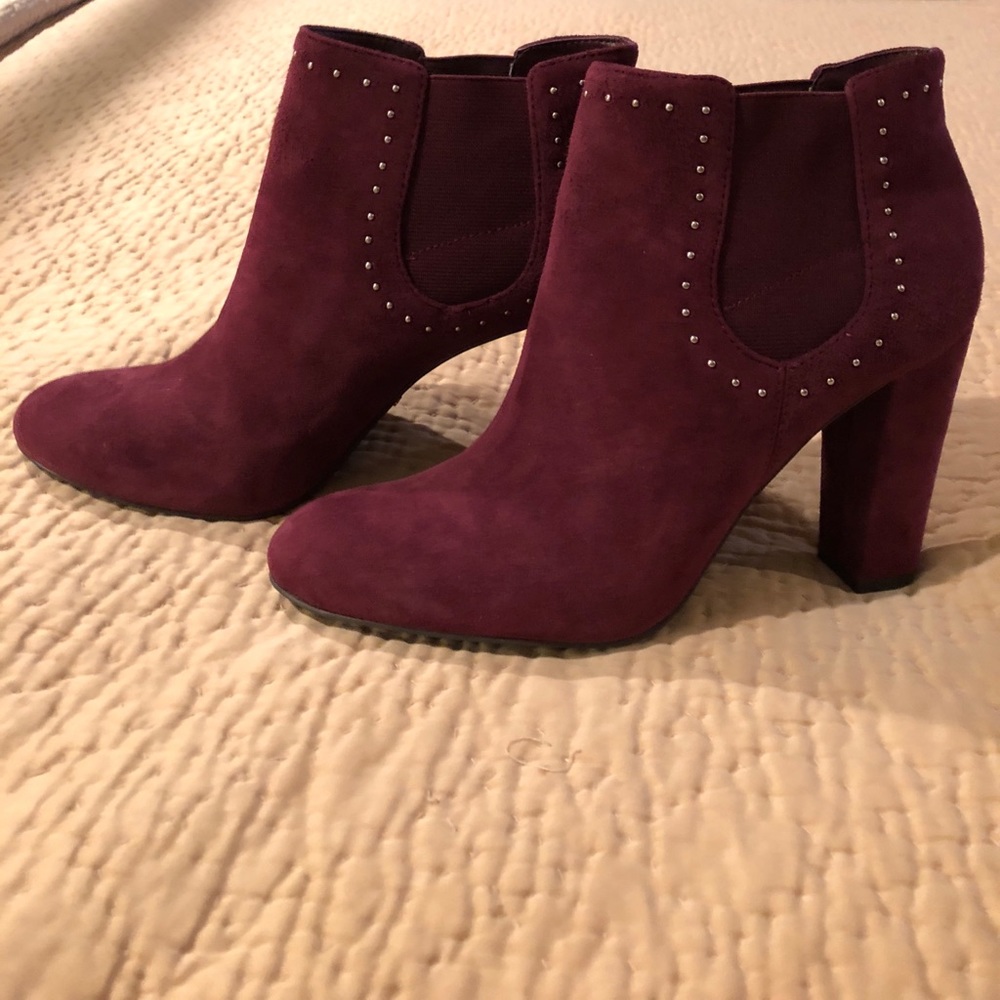 Plum suede Ralph Lauren ankle boots NWOT-sold