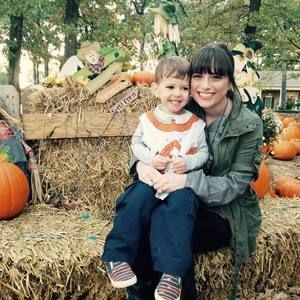 Meet your Posher, Elizabeth