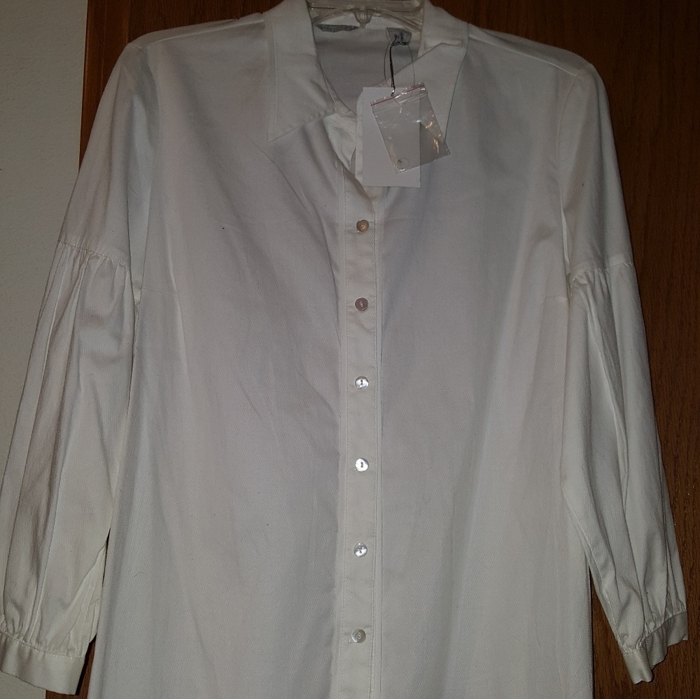 Maternity top for work