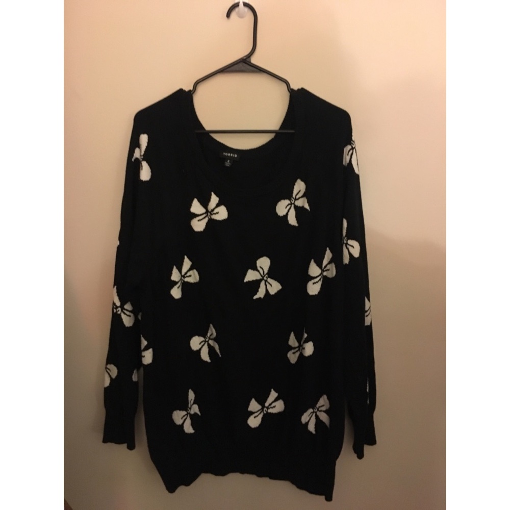 Brand new comfy TORRID sweater!!!
