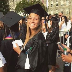 Meet your Posher, Alissa