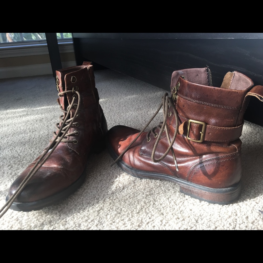 Men's size 10 Aston Grey boots