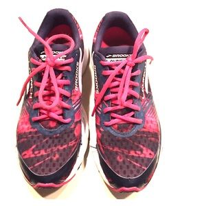 Brooks Launch 3 Running shoes size 8.5