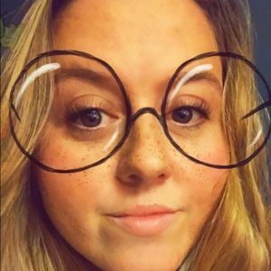 Meet your Posher, Marie