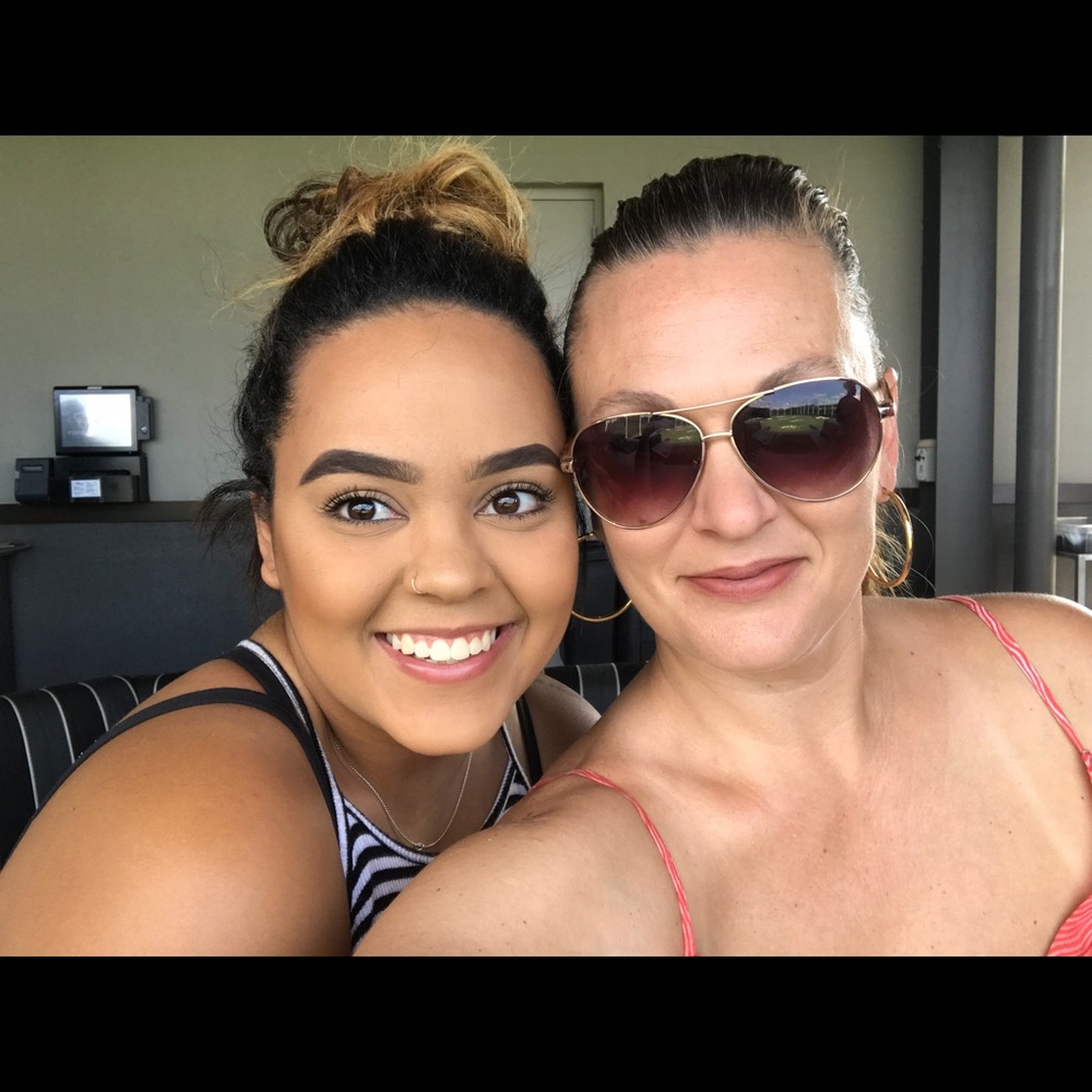 Meet your Posher, Kim