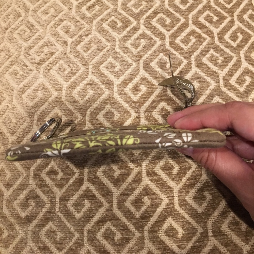 🌟🎉SOLD🎉🌟Vera Bradley Id keychain - Picture 4 of 6