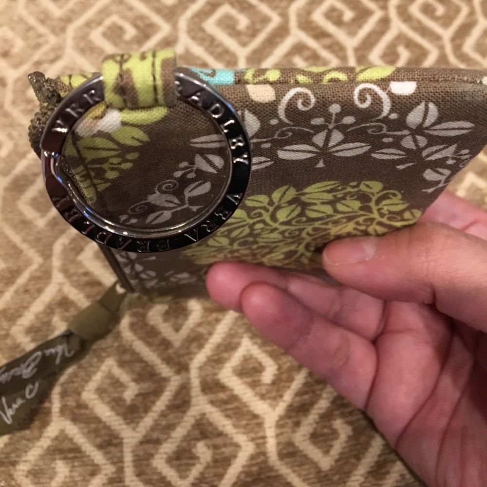 🌟🎉SOLD🎉🌟Vera Bradley Id keychain - Picture 6 of 6