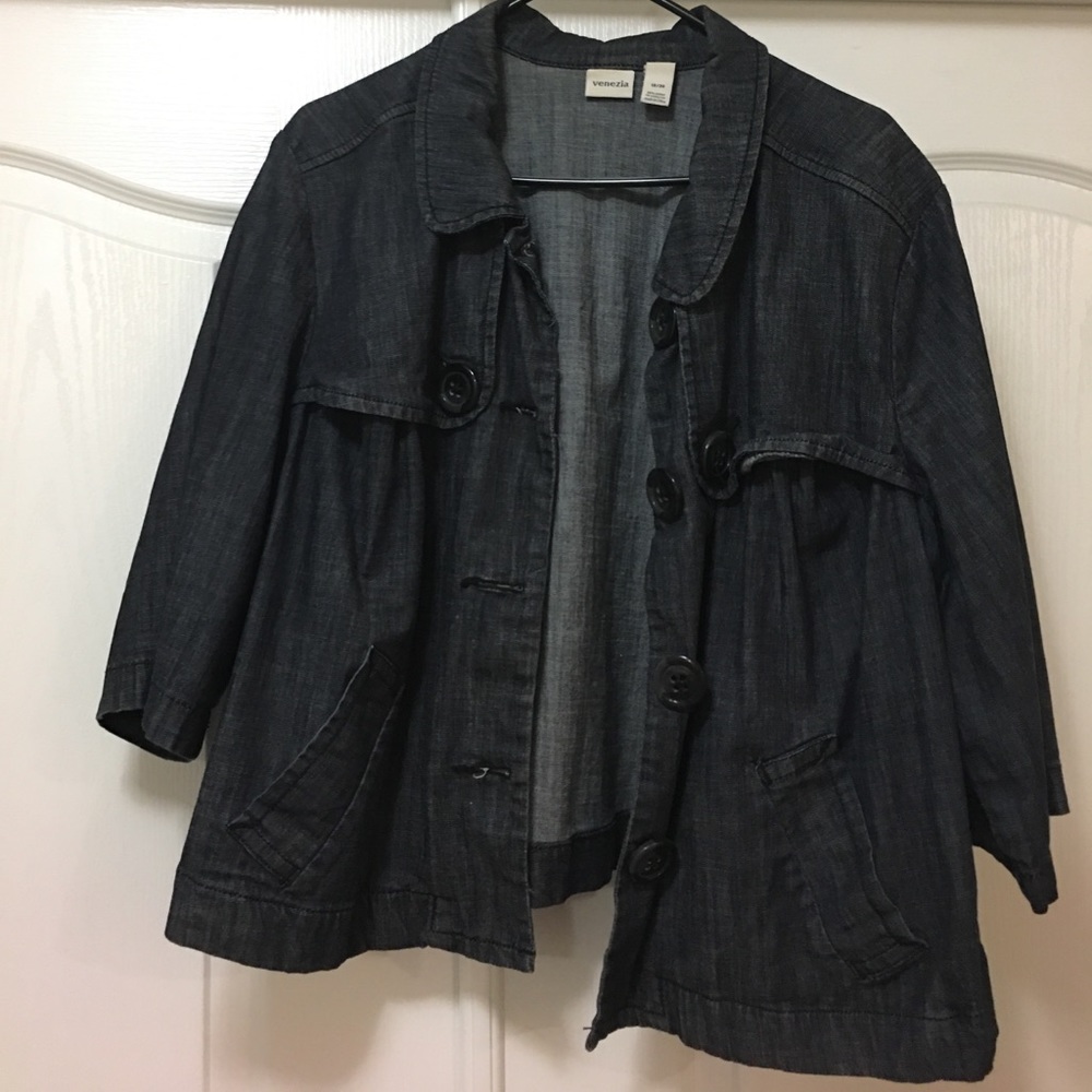 Dark blue cropped Jean jacket