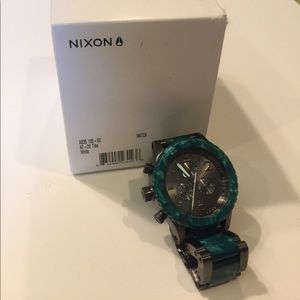 Nixon watch