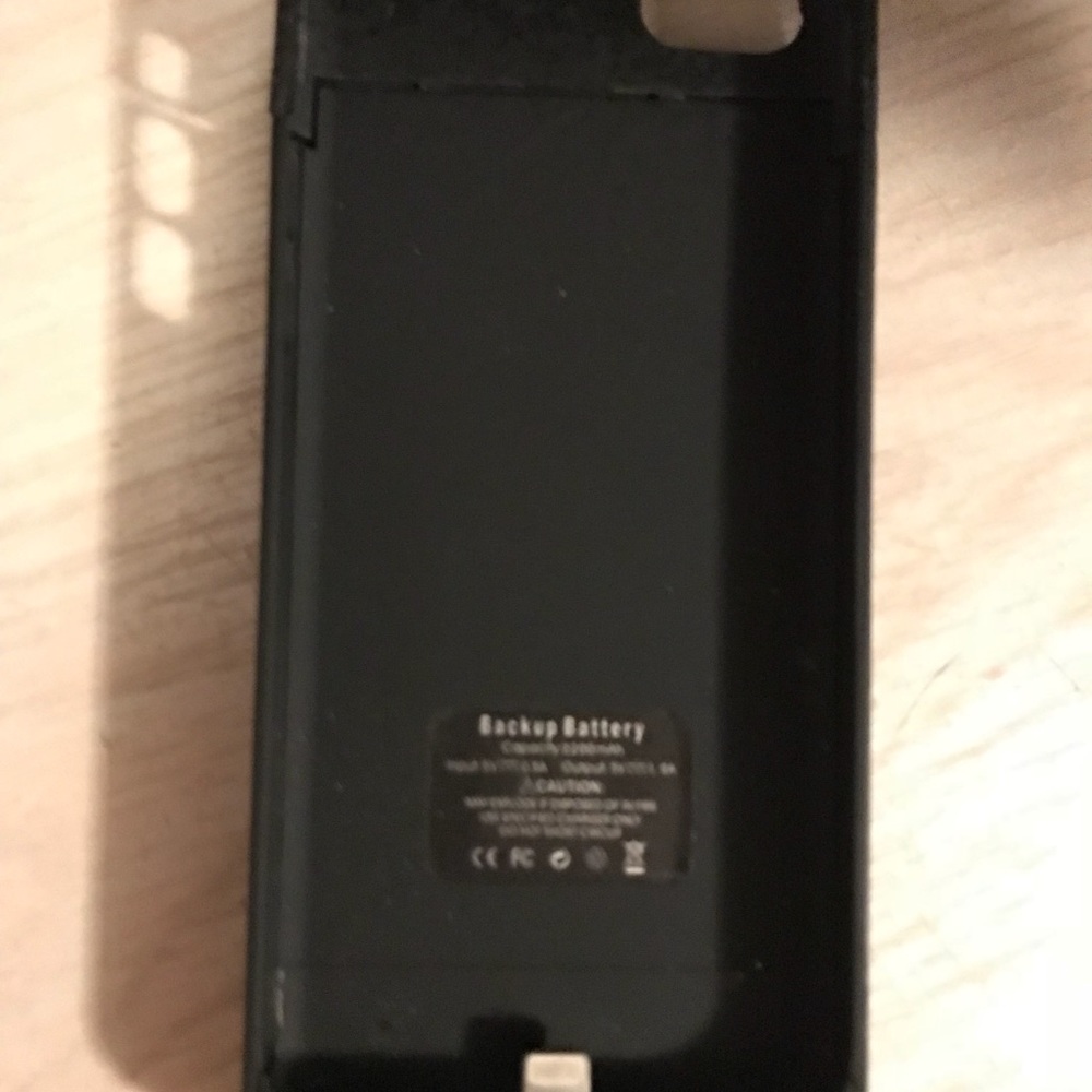 iPhone 5/iPhone 5s charging case