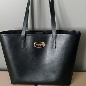 Micheal Kors bag