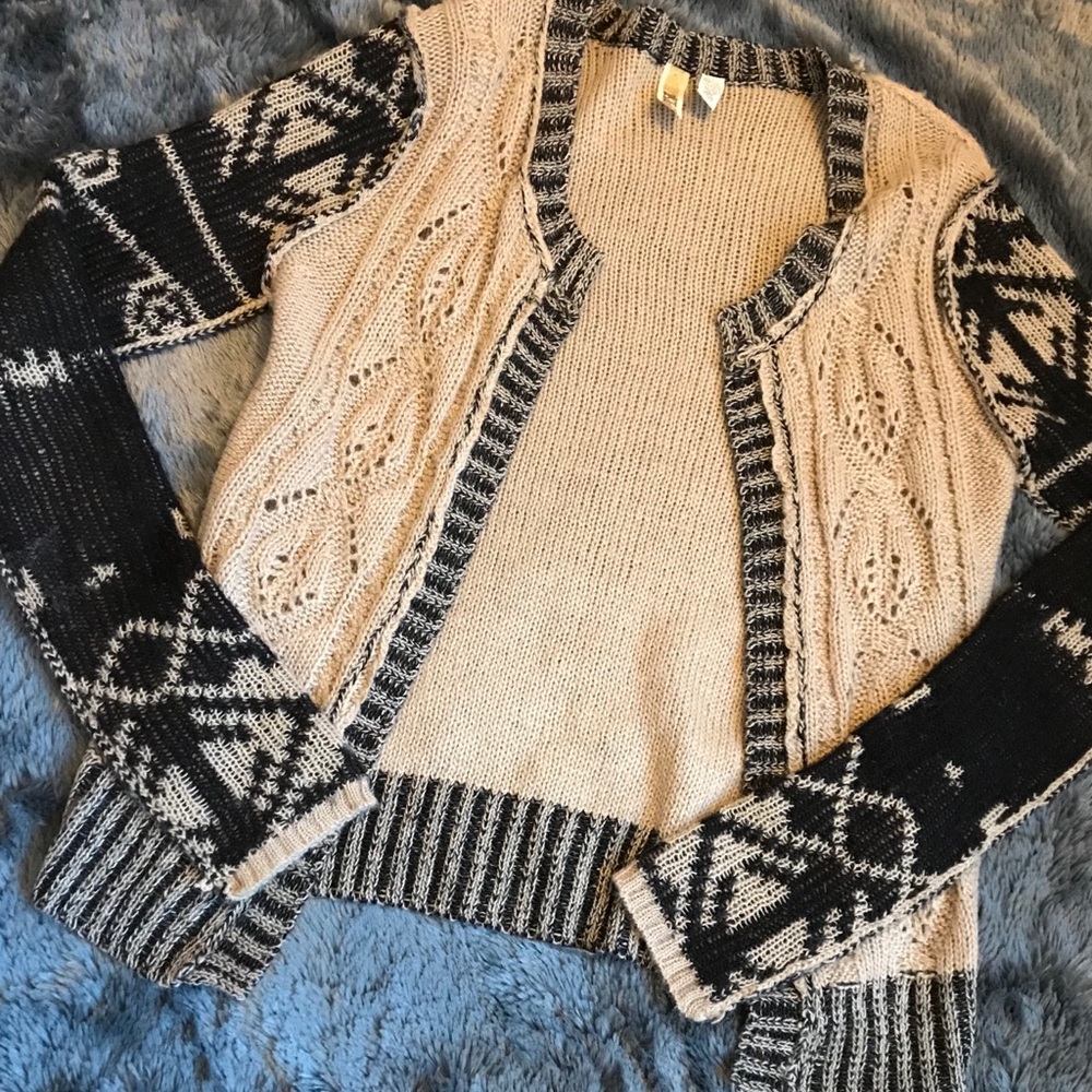 NWOT BKE Cardigan