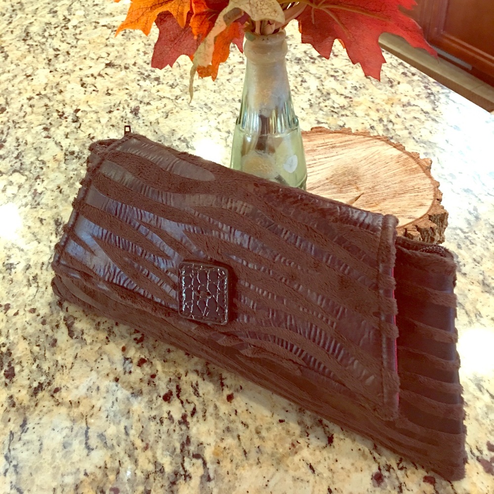 Fabulous “B’s Purses” clutch!