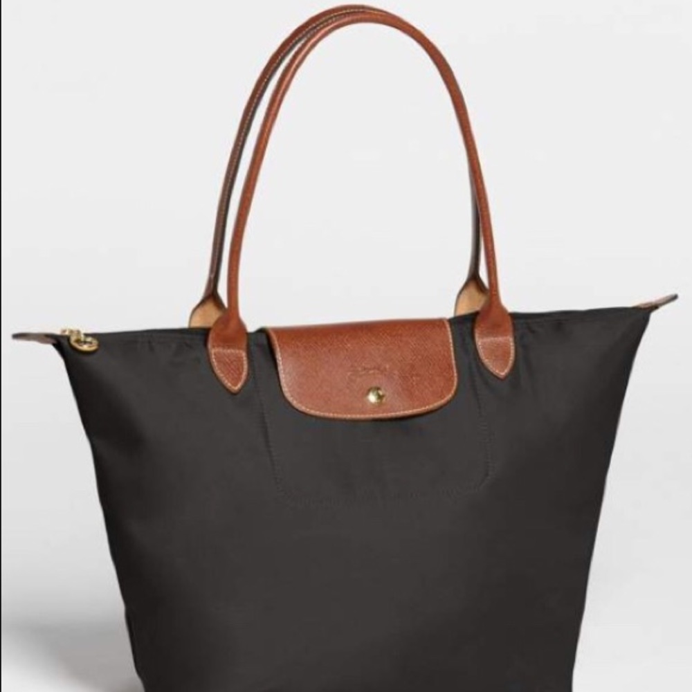 Navy Longchamp bag
