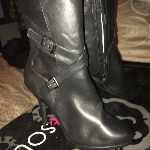 Soul and Love over the knee boots - Picture 2 of 7