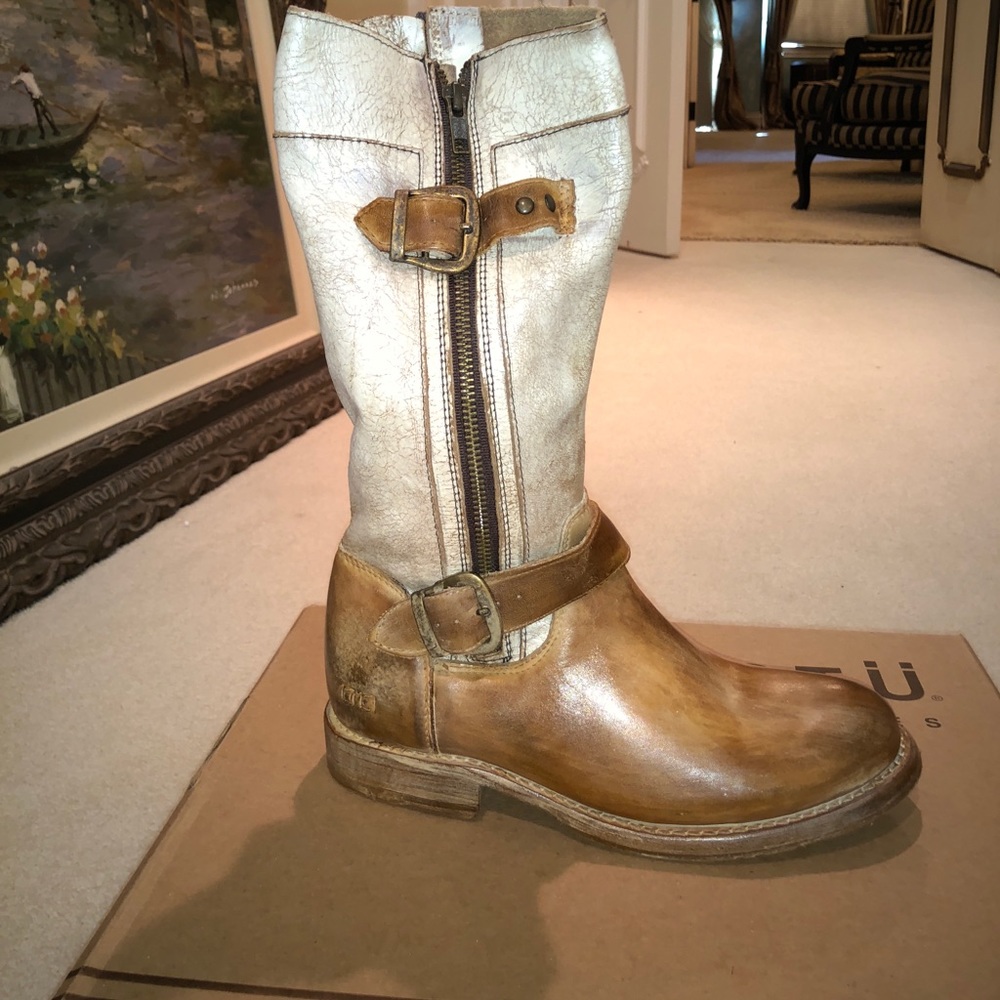 Unique leather boot