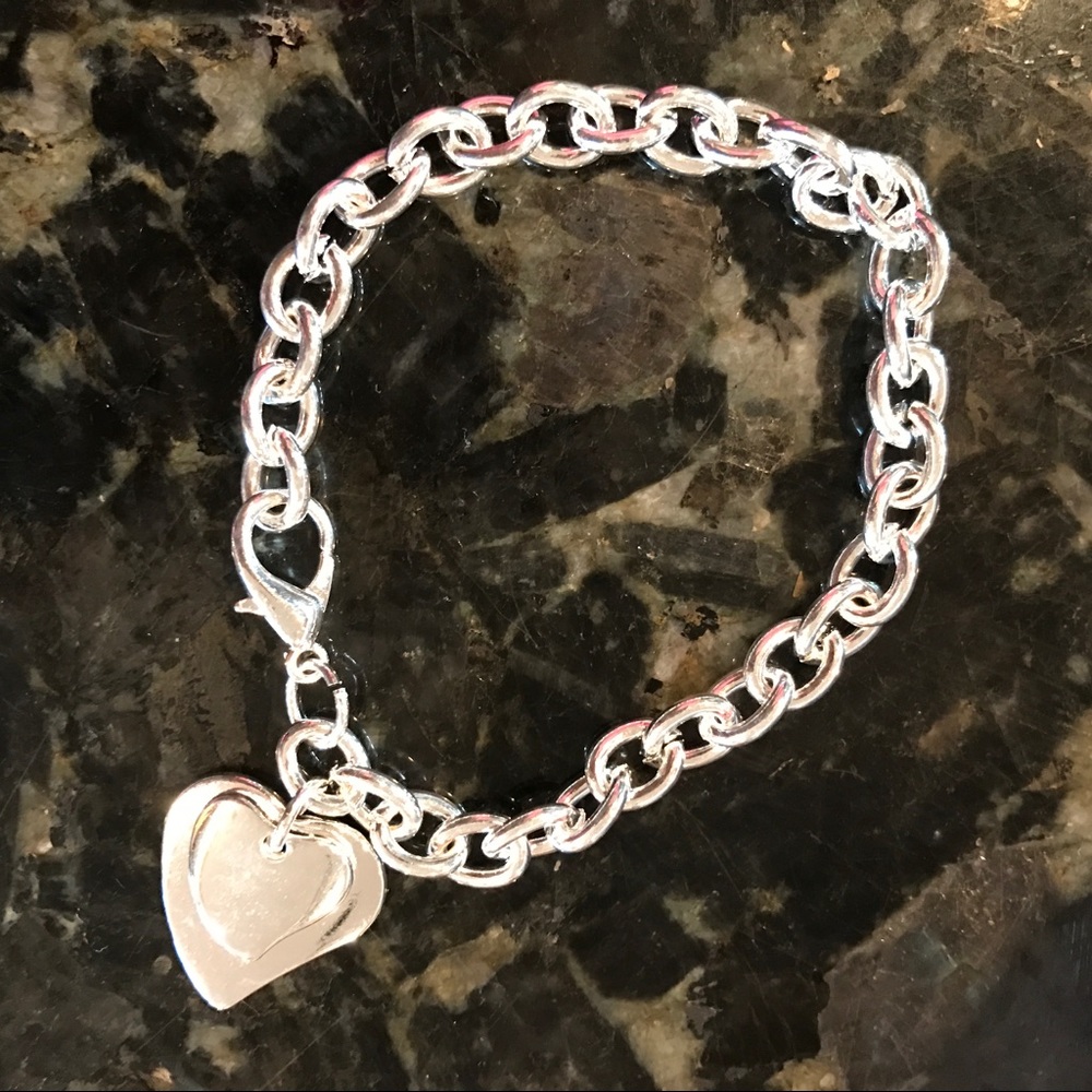 NWOT Silver Double Heart ❤️ Charm Link Bracelet - Picture 6 of 6