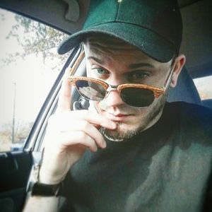 Meet your Posher, Cory