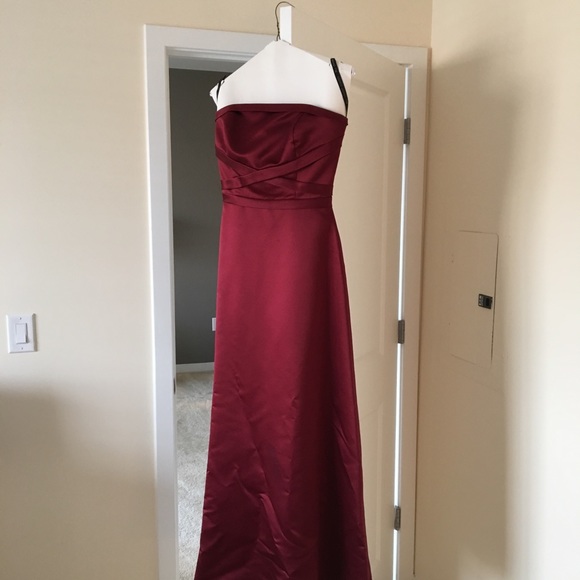 Wine Colored Bridesmaids Dress - Picture 5 of 6
