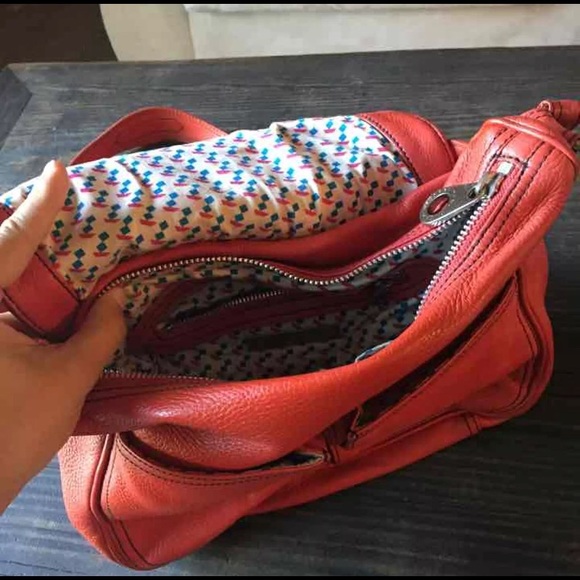 Coral Marc by Marc Jacobs cross body - Picture 2 of 4