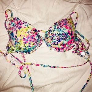 Victoria’s Secret Bikini Top