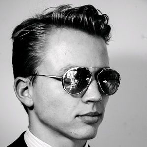 Meet your Posher, Robert