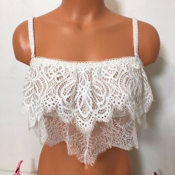 Victoria's Secret Other - NEW L VS EYELASH LACE BANDEA BRALETTE