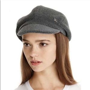 Burberry wool duffle cap.