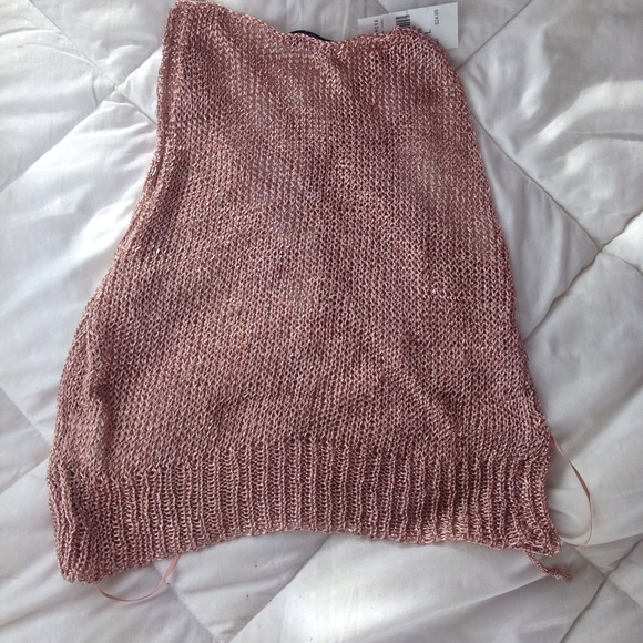 Crop top - Picture 3 of 4