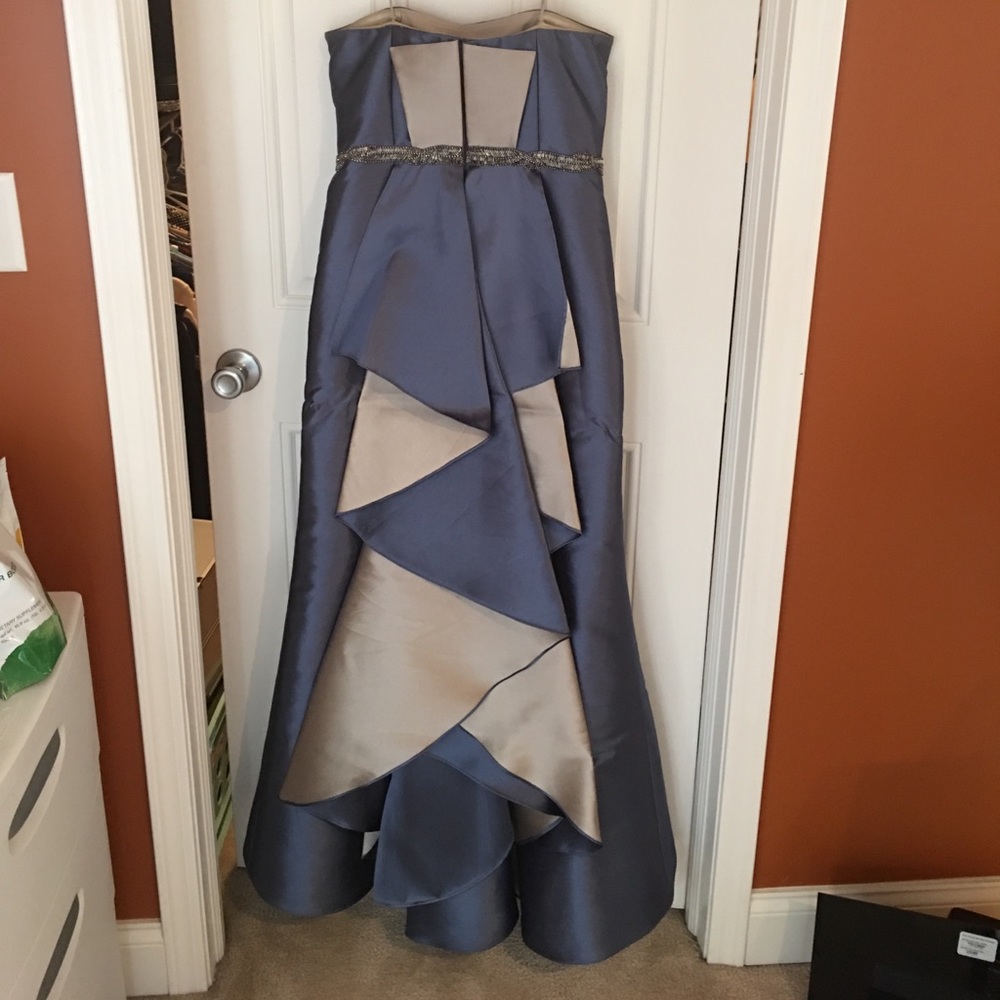 Badgley Mischka strapless formal gown - Size 6