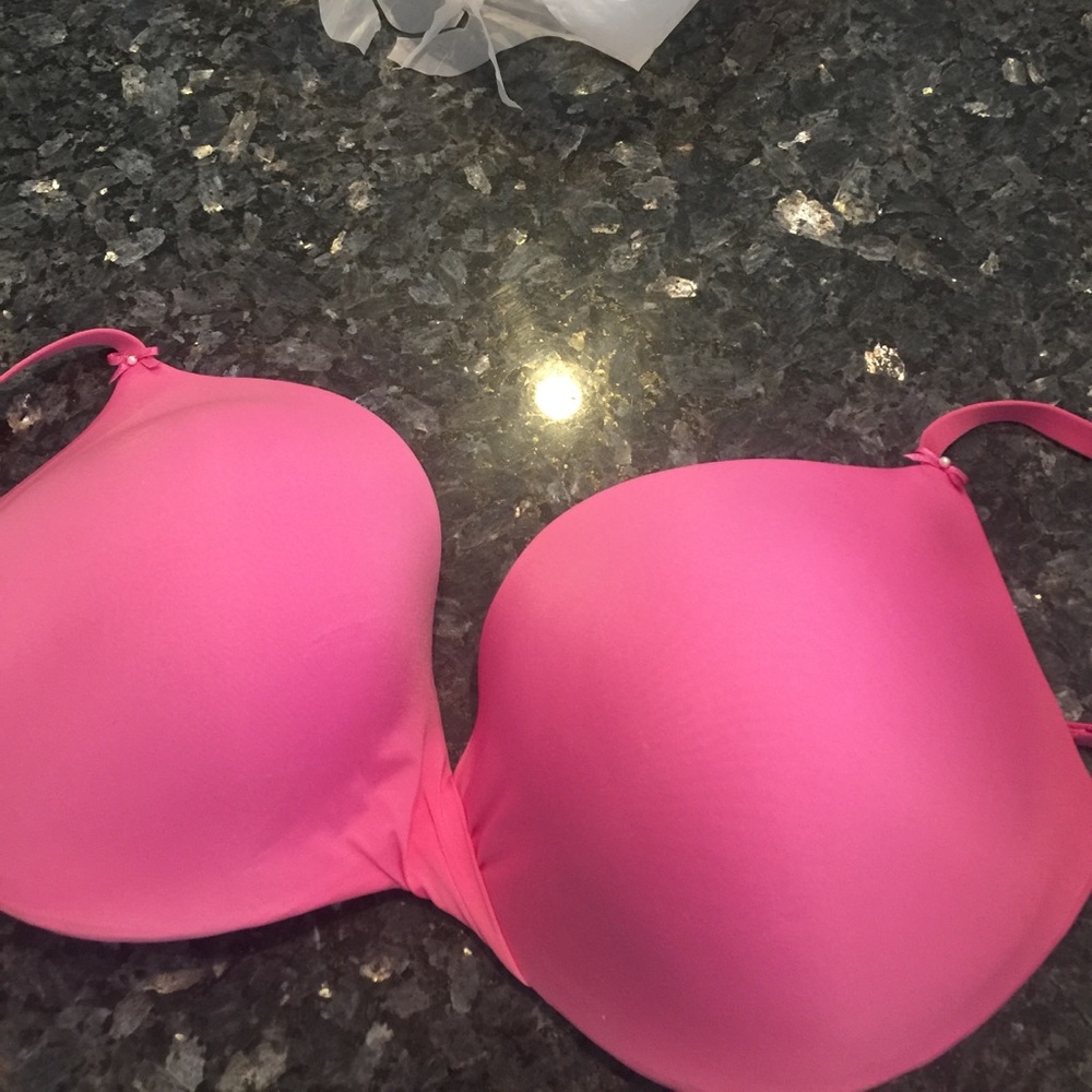 Victoria’s Secret Bra 38C