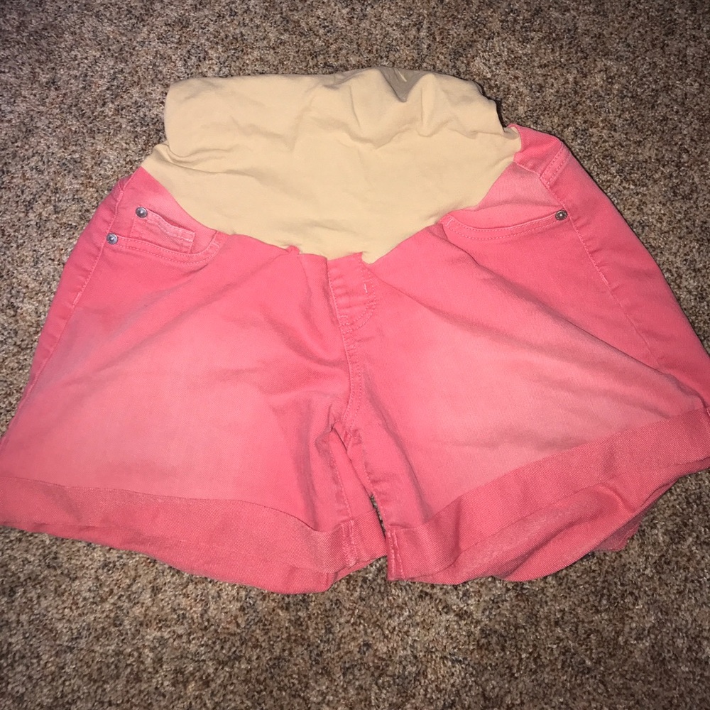 Maternity shorts